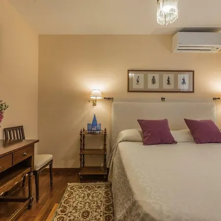 Ca' Cerchieri 1 * Venice